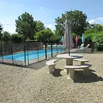 Logis De Chalons A La Holiday home Le Gua (Charente-Maritime)