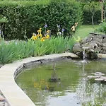 Logis De Chalons A La Holiday home *