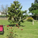 Logis De Chalons A La *