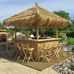 Holiday home Logis De Chalons A La Le Gua (Charente-Maritime)