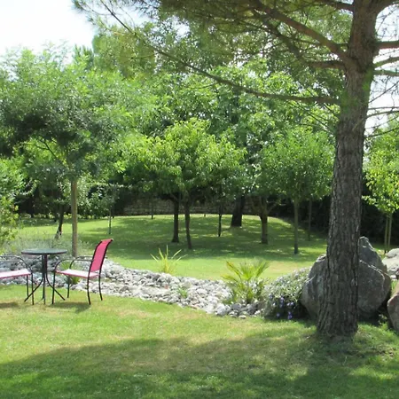 Logis De Chalons à La Le Guâ