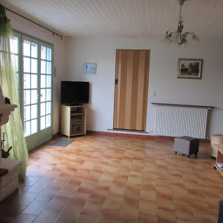 Logis De Chalons A La * Le Gua (Charente-Maritime)