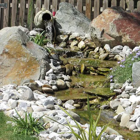 Logis De Chalons A La *